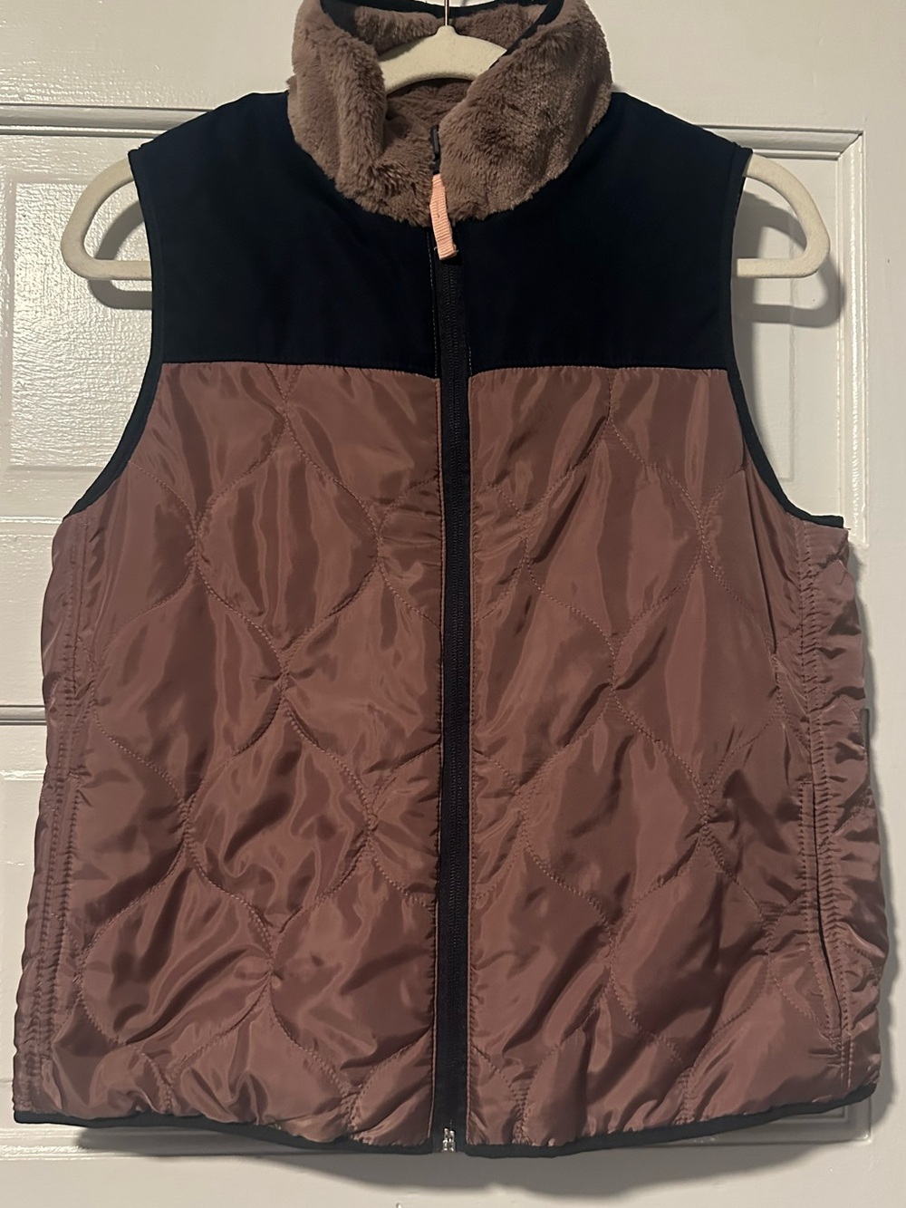 Abercrombie & Fitch Reversible Sherpa Vest, Size S/M